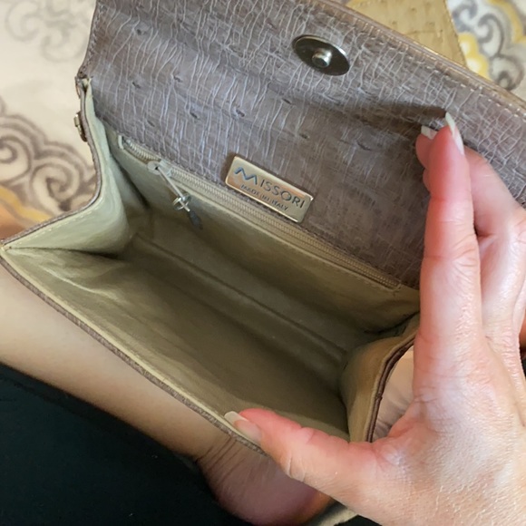 Ostrich leather small handbag and card holder. - Picture 5 of 16